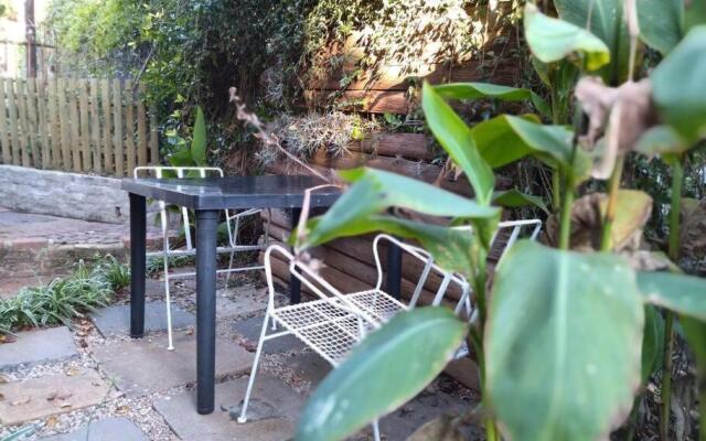 Cosy and sunny 1 bedroom place