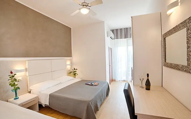 Hotel Mirabel