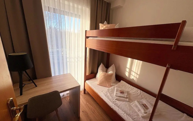 Kaiserhof Feldberg by Belvilla Resorts-family Room