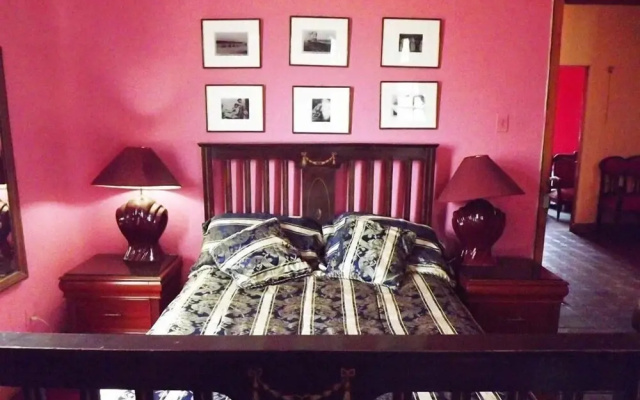 Hostal Paris