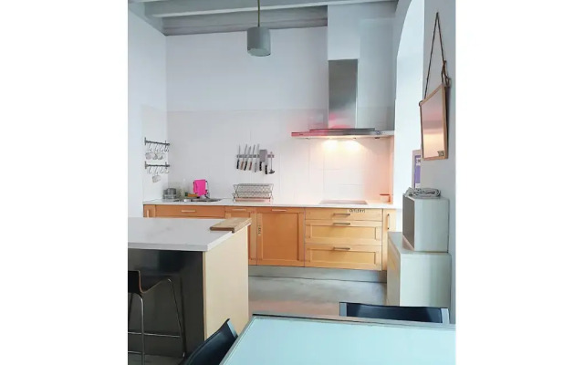 Traveller Box Hostel