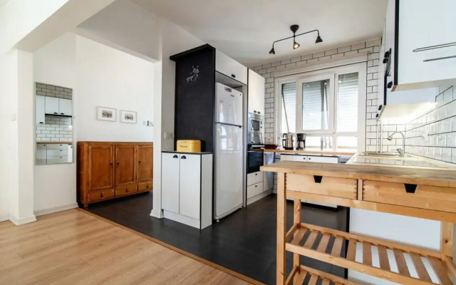 Modern Flat With Central Location in Kadikoy
