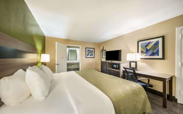 Quality Inn & Suites Garland - East Dallas