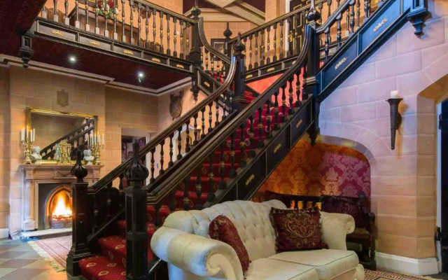 Maenan Abbey Hotel