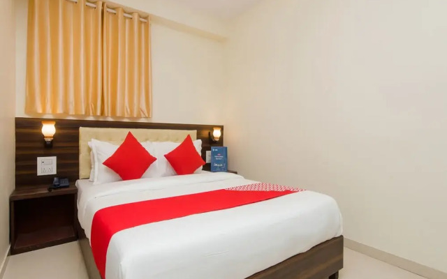 OYO 11706 Hotel Avion Park