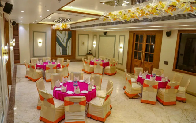 Four Leaf Hotel, Kasganj