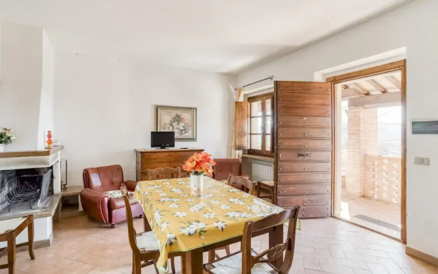 Lovely Apartment in Citerna With Swimming Pool