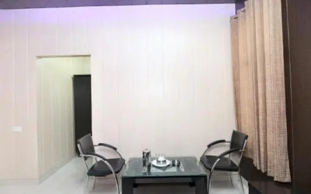 Raj Mahal Motel