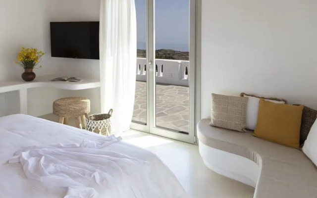 Serene Villa With Terrace and Views