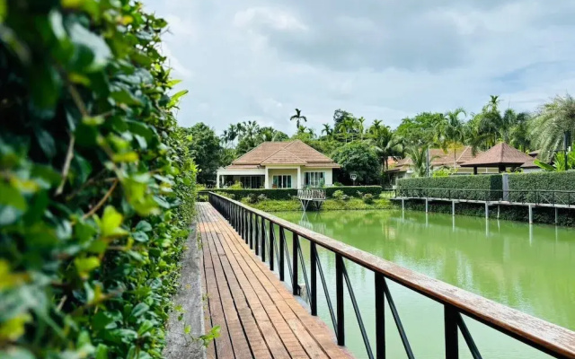 SeToVa Naiharn Grand Pool Villa, Rawai