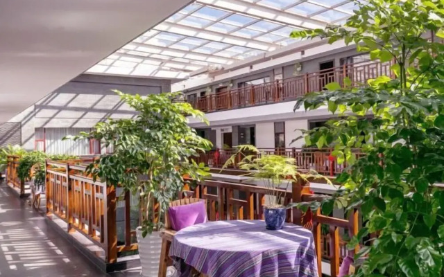 Zi Yue Boutique Hotel