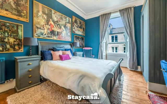 Stunning Artistic Hideout Perfect for Family