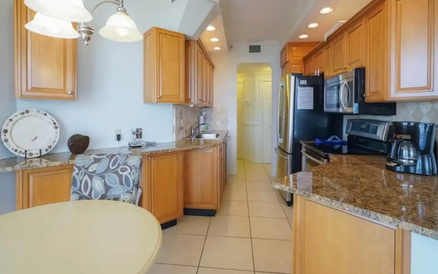 Surfside Resort 01111