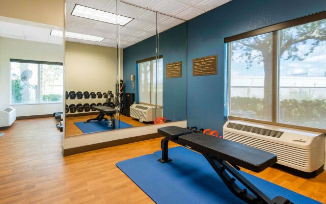 Comfort Inn & Suites Orlando North