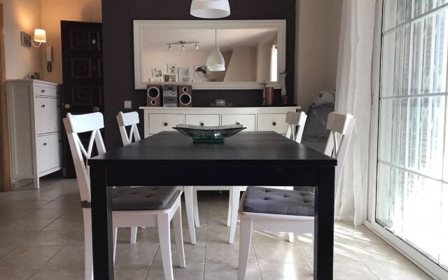 Planta Baja César Martinell con Jardín y Barbacoa - 115B