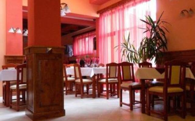 Juliu's Panzio Csikszereda