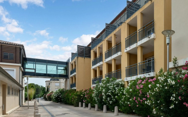 Zenitude Hotel la Valadiere, Ascend Hotel Collection