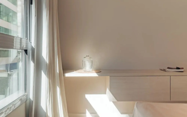 Hestia at Esmeralda 700