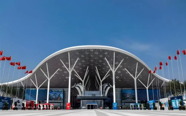 Xana Hotelle(Shenzhen futian shangmeilin subway station)