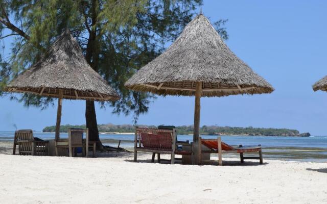Kijiji Beach Resort