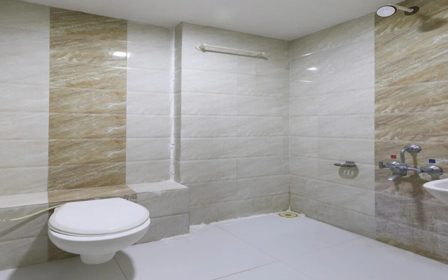 OYO 48524 Hotel Sweet Dream