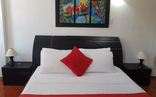 Hotel Media Luna santa marta