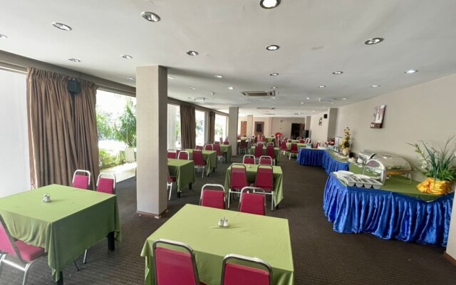 Green Town Hotel Classic