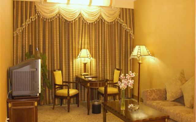 Golden Star Holiday Hotel