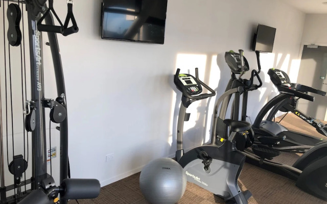 Ramada Suites by Wyndham Manukau
