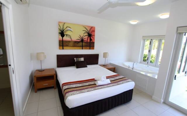 Beachside Apartment 5