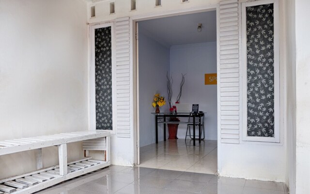 SPOT ON 2847 Anggrek Homestay