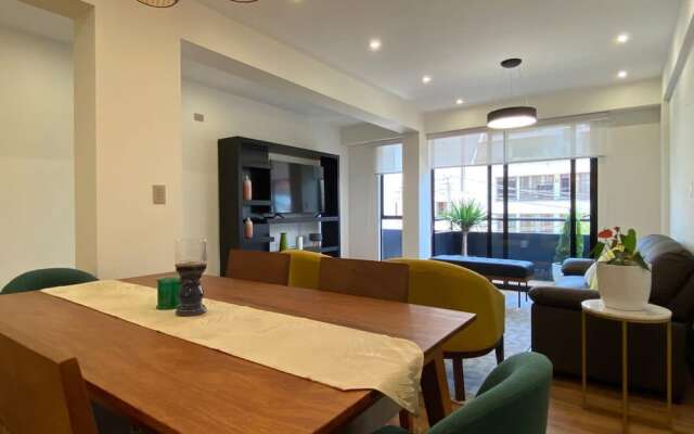 Amazing 2BR With Balcony in Miraflores