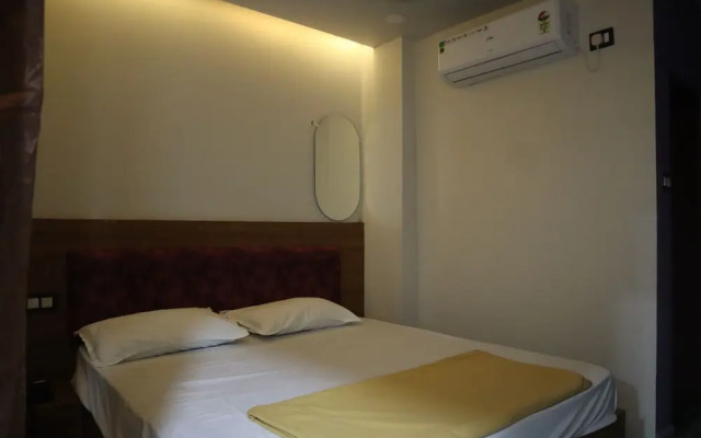 Hotel Varahi Grand