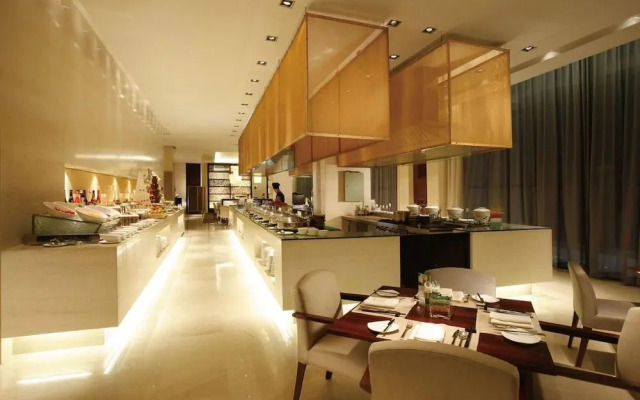 Howard Johnson By Wyndham Parkland Hotel Dalian