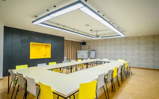 Campanile Xuzhou East Station