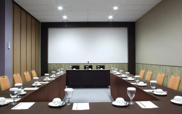 Plan B Hotel