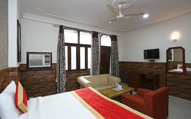 Signature Crest Sareen Villa