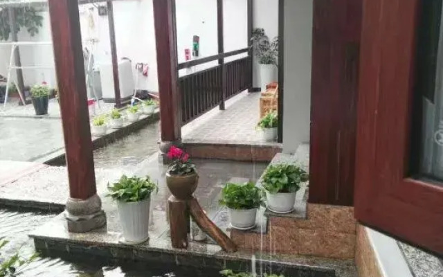 Tianjia Courtyard Inn