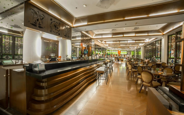 Waterfront Airport Hotel & Casino