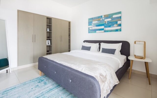 Unique + Stunning 2BR Loft in Downtown Dubai!