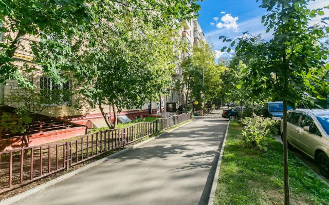 Apartments on Bolshoy Kondratyevskiy Pereulok — фото