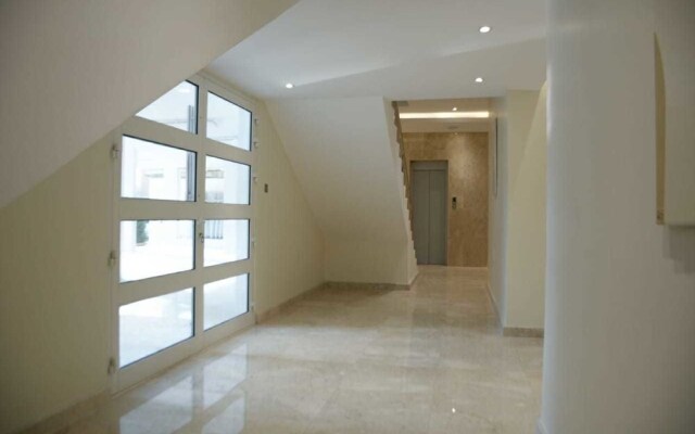 MJ Apartments