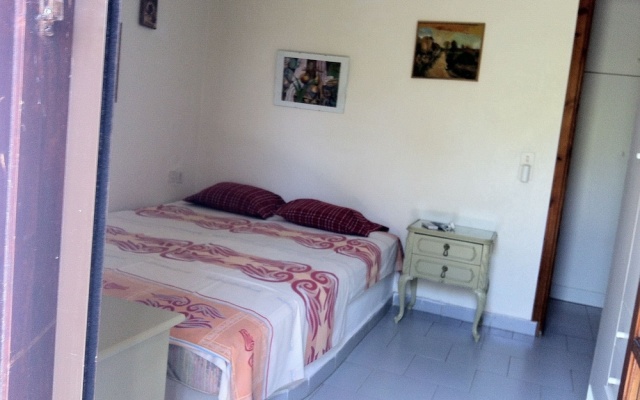 Agrelia House
