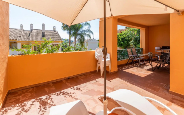 2 Habs Buena terraza con BBQ - WiFi, Piscina