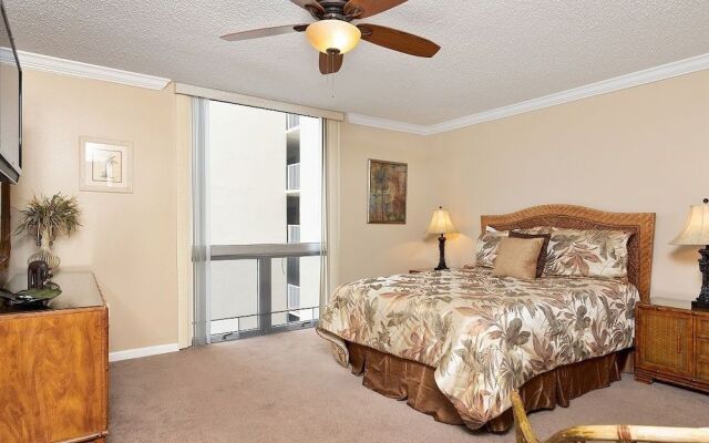 Shoreline 1056 Condo by RedAwning