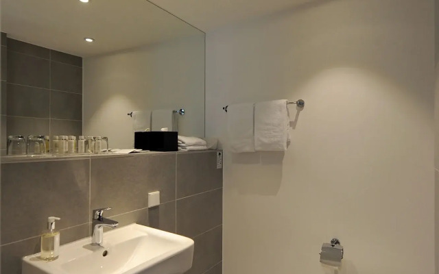 Bayer 89 Vi Vadi Hotel