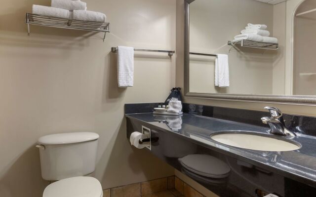 Best Western Plus Orillia Hotel