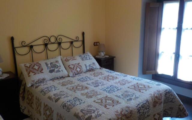 Apartamentos Rurales La Husteriza