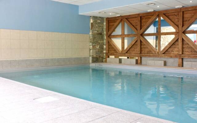 Appt 3 étoiles-Skis aux pieds-Piscine