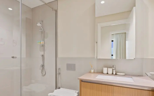 Pink Panther Soft Glam 1BR in Surf 2